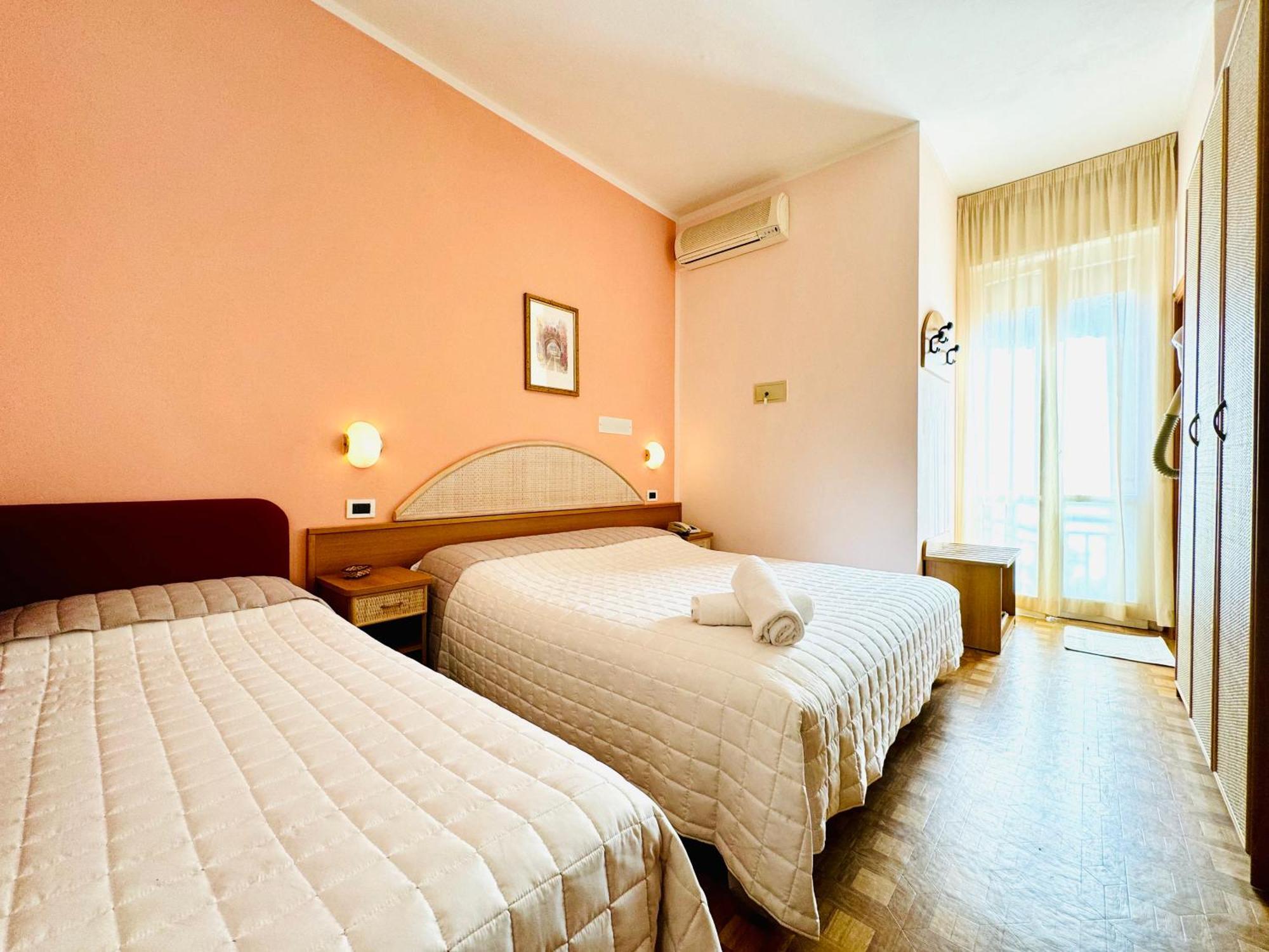Hotel Villa Grazia Cesenatico Eksteriør billede